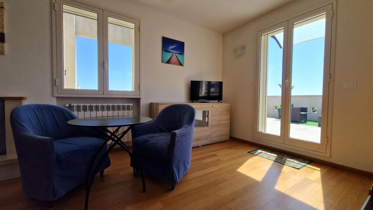 "Elle Home" Attico Panoramico Λέτσε Εξωτερικό φωτογραφία