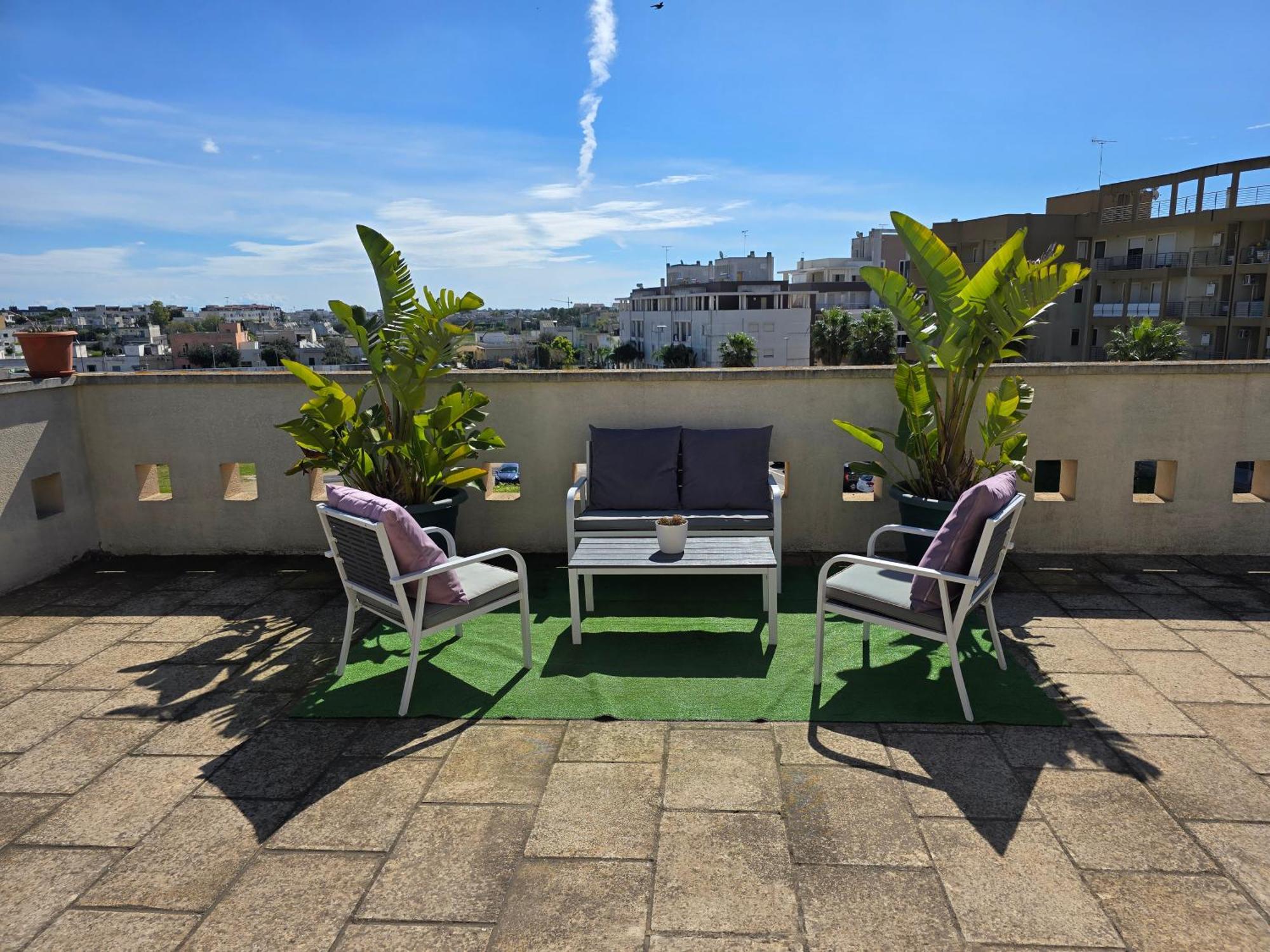 "Elle Home" Attico Panoramico Λέτσε Εξωτερικό φωτογραφία