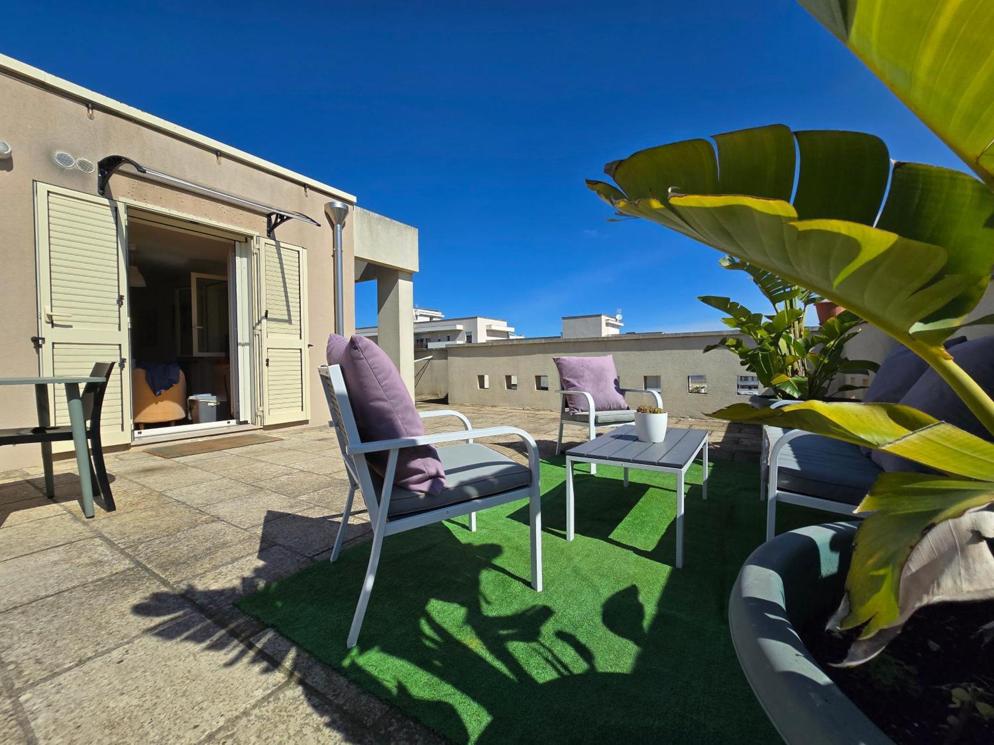 "Elle Home" Attico Panoramico Λέτσε Εξωτερικό φωτογραφία